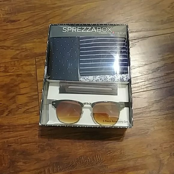 Gift box - Picture 2 of 4